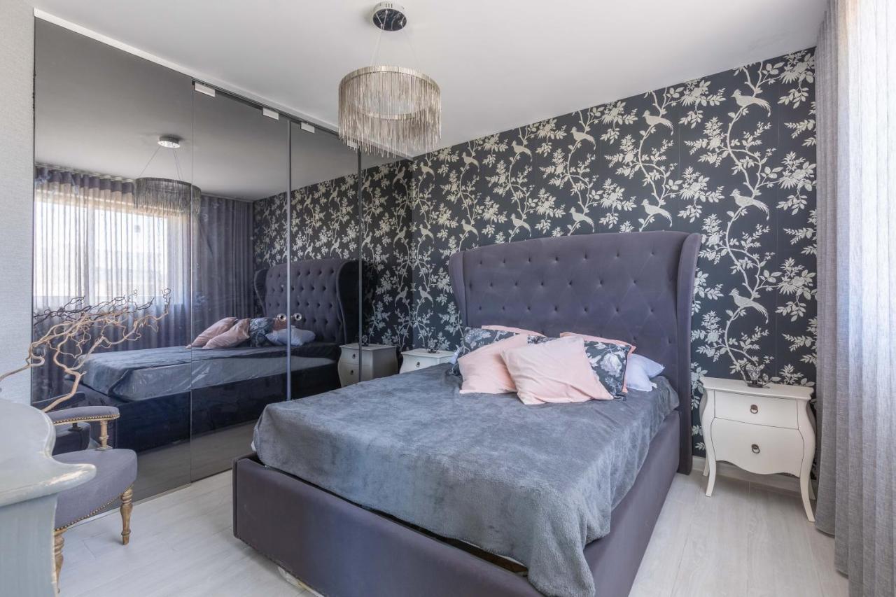 Boutique Style - 2 Bedroom Apartment- Ta'Xbiex, Sliema Area Ta Xbiex Екстериор снимка